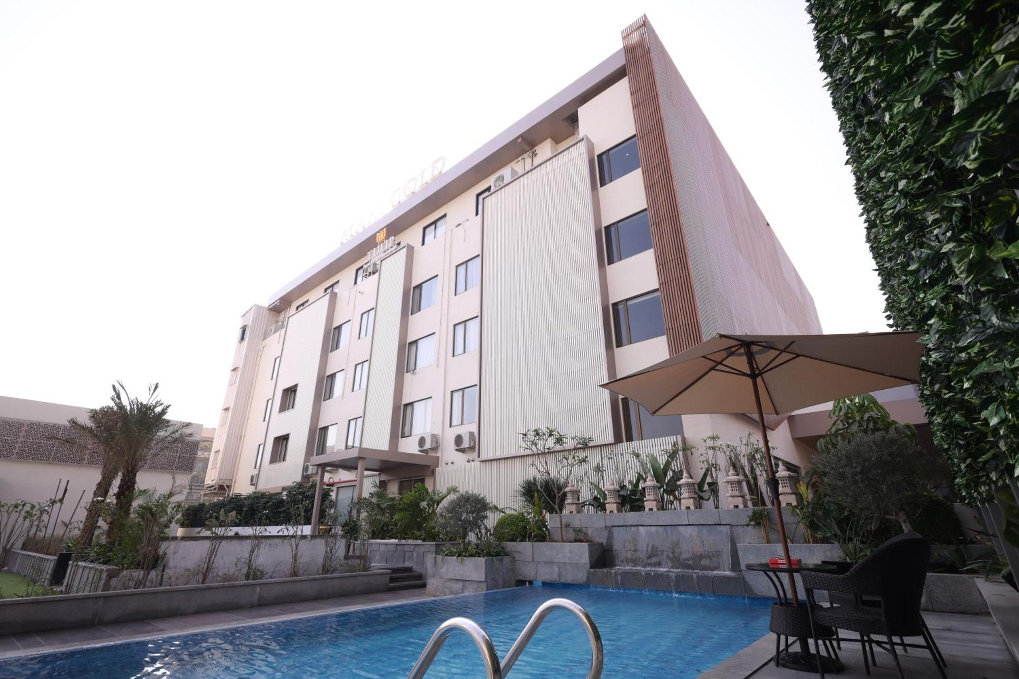 Marigold-Newly Renovated Hotel Shirdi Exterior foto
